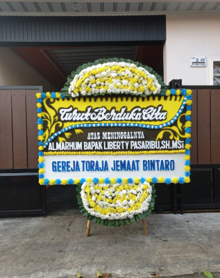 Papan Bunga Duka di Buaran Jati