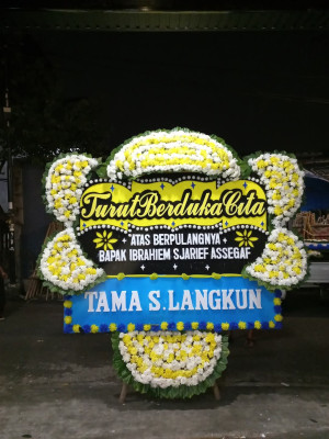 Papan Bunga Duka di Buaran Jati